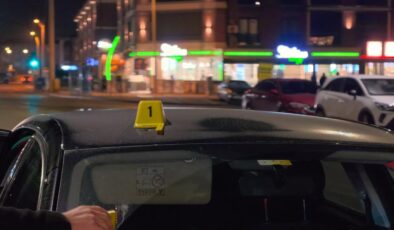 Bursa’da Korkutan Olay: Seyir Halindeki Araca Yorgun Mermi İsabet Etti