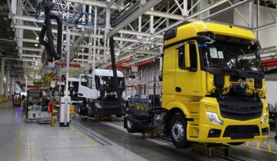 Türk Otomotiv Sektöründen İlk Çeyrekte 1.5 Milyar Dolarlık Hafif Ticari Araç ve Kamyon İhracatı