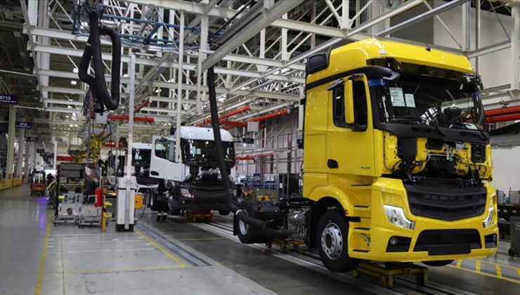 Türk Otomotiv Sektöründen İlk Çeyrekte 1.5 Milyar Dolarlık Hafif Ticari Araç ve Kamyon İhracatı