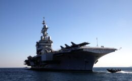 Fransız Uçak Gemisi Charles de Gaulle, Girit’teki Suda Deniz Üssü’nde: Doğu Akdeniz’e Hazırlık