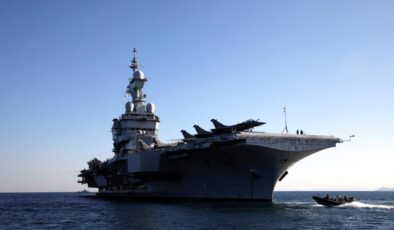 Fransız Uçak Gemisi Charles de Gaulle, Girit’teki Suda Deniz Üssü’nde: Doğu Akdeniz’e Hazırlık