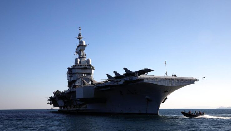 Fransız Uçak Gemisi Charles de Gaulle, Girit’teki Suda Deniz Üssü’nde: Doğu Akdeniz’e Hazırlık