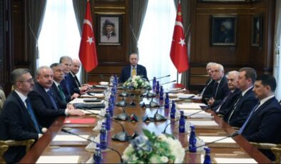 Cumhurbaşkanlığı Yüksek İstişare Kurulu Toplandı: Bölgesel Gelişmeler, ‘Terörsüz Türkiye’ ve İç Cephenin Güçlendirilmesi Ele Alındı