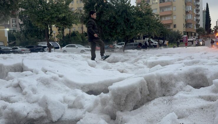 Adana’da Sağanak ve Dolu Felaketi: Hayat Felç Oldu, Vatandaşlar Mağdur