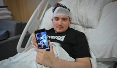 Beyin Tümörünü Yenen Efe Erol Üniversite Hayaline Kavuşuyor: Başarı Hikayesi ve Erken Tanının Önemi