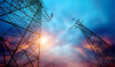 Türkiye’nin Elektrik Kurulu Gücü Rekor Seviyeye Ulaştı: Yenilenebilir Enerji Yükselişte