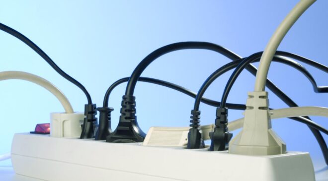 Yurt Dışına Çıkacaklar Dikkat! Elektrik Standartları ve Priz Farklılıkları