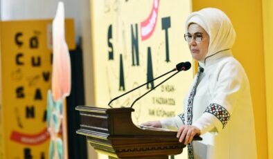 Emine Erdoğan’dan Rami Çocuk ve Sanat Bienali Açılışına Dair Önemli Mesajlar: Kendi Hikayemizi Çocuklarımıza Aktarmak Hayati Önem Taşıyor