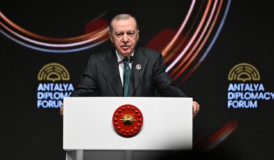 Cumhurbaşkanı Erdoğan Antalya Diplomasi Forumu’nda Yoğun Temaslarını Sürdürüyor: Bosna Hersek ve Slovenya ile İkili Görüşmeler