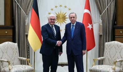 Cumhurbaşkanı Erdoğan ve Almanya Cumhurbaşkanı Steinmeier’den Kritik Görüşme: İkili İlişkiler ve Bölgesel Gelişmeler Ele Alındı