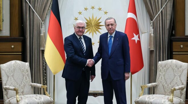 Cumhurbaşkanı Erdoğan ve Almanya Cumhurbaşkanı Steinmeier’den Kritik Görüşme: İkili İlişkiler ve Bölgesel Gelişmeler Ele Alındı