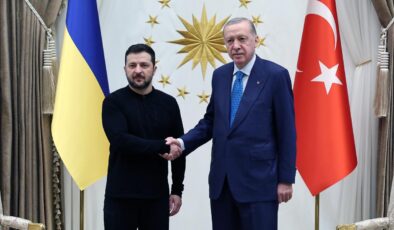 Erdoğan ve Zelenski İstanbul’da Bir Araya Geldi: Ukrayna Devlet Başkanı Resmi Törenle Karşılandı