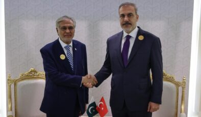 Hakan Fidan’dan Pakistanlı Mevkidaşı ile Kritik Görüşme: İran-ABD Müzakereleri Masada