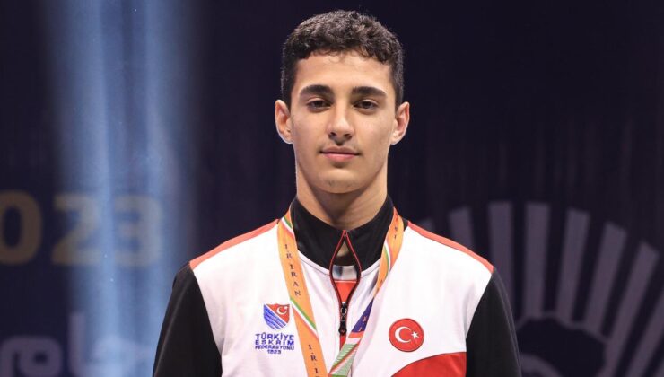 Furkan Yaman’dan Tarihi Başarı: Genç Erkekler Kılıçta Dünya Şampiyonu!