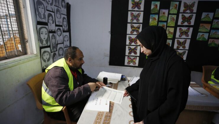 Gazze’de 21 Yıl Sonra İlk Yerel Seçim: İsrail Saldırıları Altında Sandık Başına Giden Filistinliler