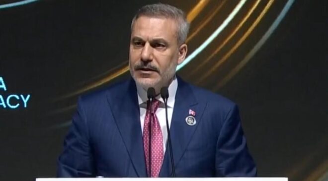 Bakan Fidan’dan Antalya Diplomasi Forumu’nda Önemli Mesajlar: Belirsizliklerle Baş Etmek ve Kalıcı Barış Vurgusu