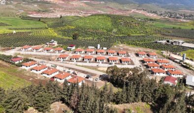 Hatay’da Depremzedeler İçin 28 Köy Evi Tamamlandı: Anahtarlar Teslim Edildi