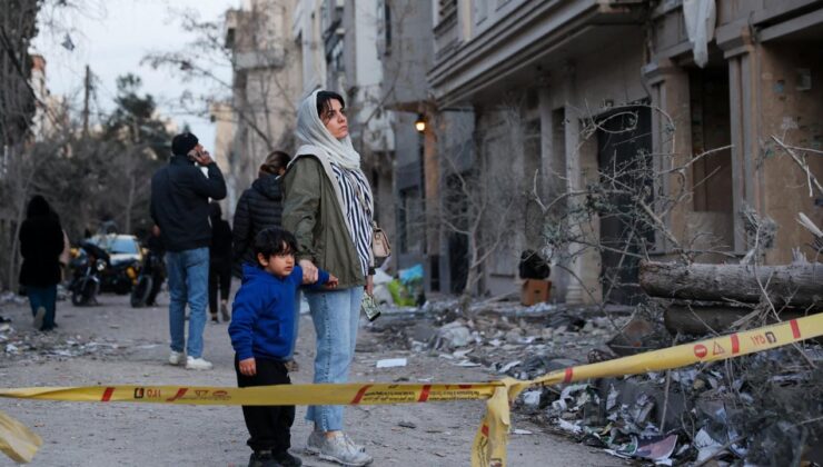 İran’da ABD-İsrail Saldırıları: 241 Öğrenci Hayatını Kaybetti, Eğitim Kurumları Hedefte