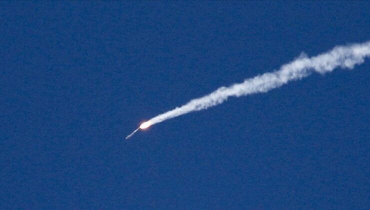 İran Ordusu’ndan Açıklama: ABD’ye Ait A-10 Uçağı Hürmüz Boğazı’nda Düşürüldü