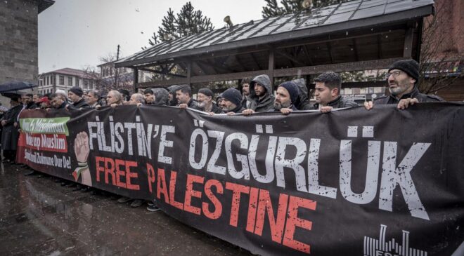 Türkiye’den İsrail’in Gazze’deki Soykırımına ve İdam Yasasına Ortak Tepki: On Binler Sokaklara İndi