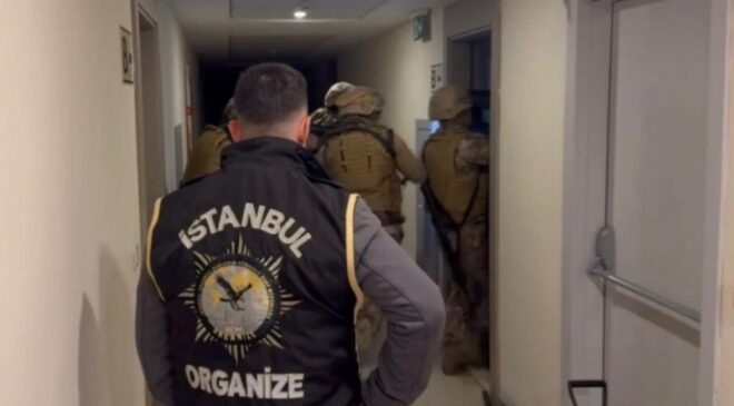 İstanbul Merkezli Suç Örgütü Operasyonunda 22 Tutuklama: Fatih’te Suç Örgütüne Darbe