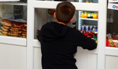 İstanbul’da 100 Bin Öğrenciye Kantin Kartı Desteği: ‘Gönülden Bir Öğün’ Projesi Başlıyor