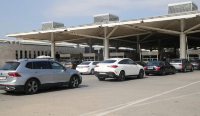 Ramazan Bayramı’nda Sınır Kapılarında Yoğunluk: 323 Bin Yolcu Giriş-Çıkış Yaptı