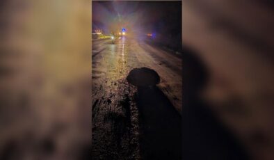 Karabük-Yenice Yolunda Heyelan: Kaya Parçaları Yolu Kapattı, Trafik Kontrollü Sağlandı