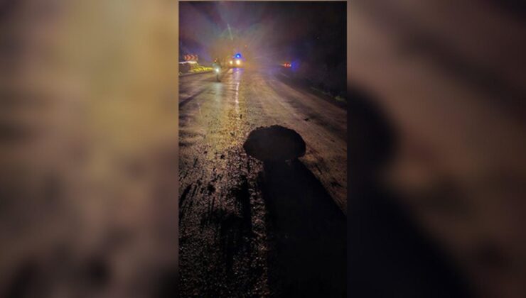 Karabük-Yenice Yolunda Heyelan: Kaya Parçaları Yolu Kapattı, Trafik Kontrollü Sağlandı