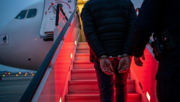 Yurt Dışına Kaçan Firarilere Büyük Darbe: 61 Şahıs Türkiye’ye Getirildi