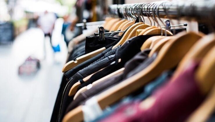 Yerli Turistlerin Giyecek ve Hediyelik Eşya Harcamaları Rekor Seviyede: 9 Kat Artış!