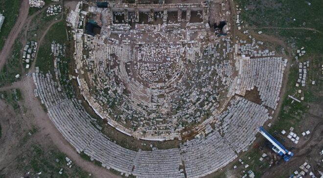 Laodikeia Antik Kenti’nde Tarihi Keşif: Athena Heykeli Gün Yüzüne Çıkarıldı!