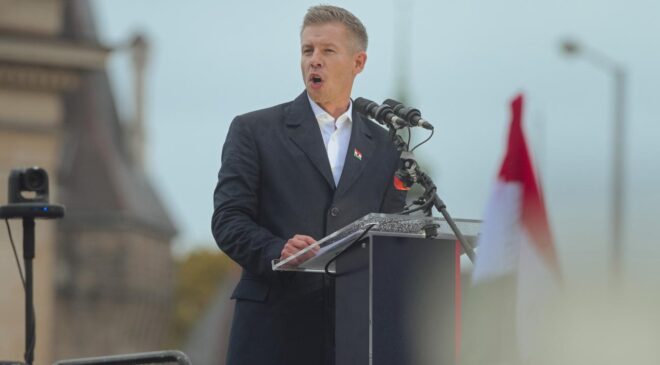 Macaristan’da Tarihi Dönüşüm: Magyar’dan Zafer Konuşması ve Avrupa’ya Dönüş Mesajı