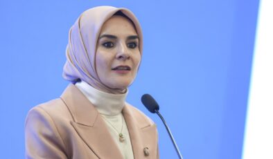 Doğum İzinleri Uzadı, Dijital Güvenlik Artıyor: Aile ve Sosyal Hizmetler Bakanlığı’ndan Yeni Düzenlemeler Yasalaştı