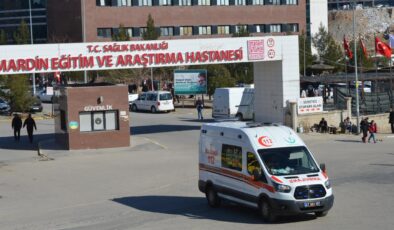 Mardin’de Feci Kaza: Mardin-Diyarbakır Yolu’nda İki Otomobil Çarpıştı, 10 Yaralı