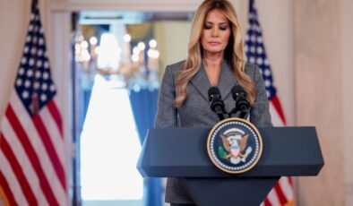 Melania Trump’tan Epstein İddialarına Sert Yanıt: ‘Yalanlar Sona Ermeli!’
