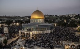 Mescid-i Aksa ve Kudüs’teki Kutsal Mekanlar Ateşkesle Birlikte İbadete Açıldı