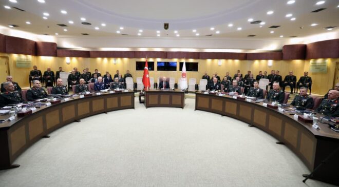 Milli Savunma Bakanı Yaşar Güler, Kara Kuvvetleri Komutanlığı’nda Değerlendirme Toplantısı’na Katıldı