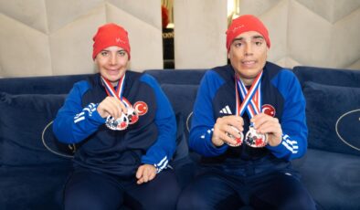 Otizmli İkiz Kayakçılar Başarıya Koşuyor: Erzurum’dan Dünya Arenasına Uzanan Hikaye