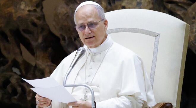 Trump’tan Papa’ya Sert Eleştiriler: Dış Politika ve Seçim Süreci Hedefte