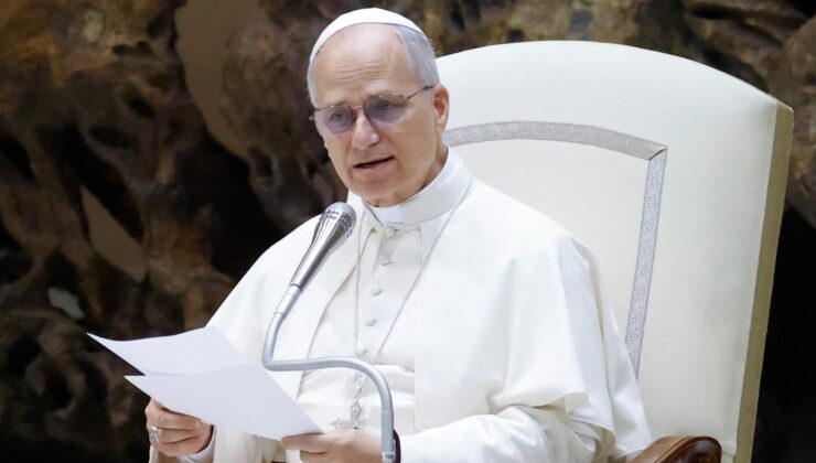 Trump’tan Papa’ya Sert Eleştiriler: Dış Politika ve Seçim Süreci Hedefte