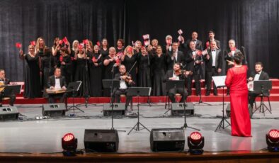 TRT Türk Sanat Müziği Korosu’ndan KKTC’de Rauf Raif Denktaş’a Vefa Konseri