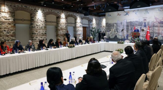 Erdoğan’dan Kadın Liderlere Dolmabahçe’de Kabul: Küresel Dönüşüm ve Kadın Liderliği Vurgusu