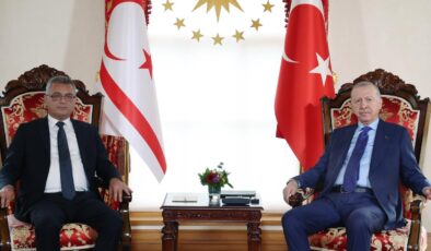 Erdoğan ve Erhürman’dan Dolmabahçe’de Kritik Görüşme: Türkiye-KKTC İlişkileri ve Bölgesel Gelişmeler Ele Alındı