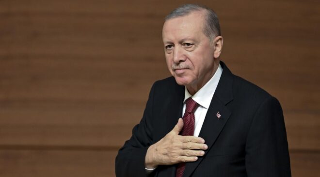 Cumhurbaşkanı Erdoğan’dan Rıza Kayaalp’e Tebrik: Rekor Kırdın, Gözlerinden Öpüyorum!