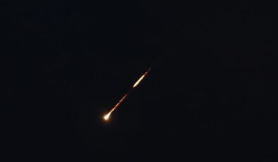 Hizbullah’tan İsrail’e Roketli Misilleme: Ateşkes İhlallerine Karşı Manara’ya Saldırı