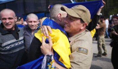 Rusya ve Ukrayna Karşılıklı Esir Takası Yaptı: 175 Asker Serbest Bırakıldı