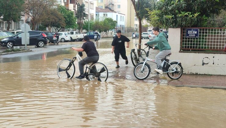 İzmir Ödemiş’te Şiddetli Yağış Hayatı Olumsuz Etkiledi: Su Baskınları ve Tahliye Çalışmaları