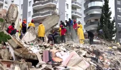 Depremde Yıkılan Sami Bey Apartmanı’nın Firari Müteahhidi Tayland’da Yakalandı: Abdullah Aybaba Türkiye’ye Getiriliyor