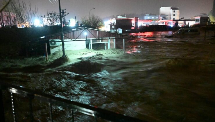 Kadirli’de Sel Felaketi: Bülbül Deresi Taştı, 2 Kişi Hayatını Kaybetti